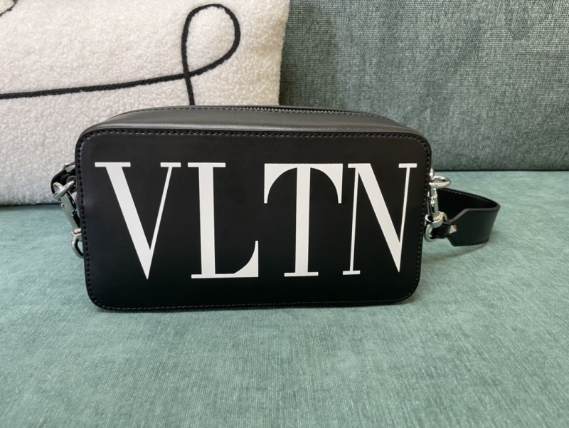 Va1e*ntin0 satchel bag